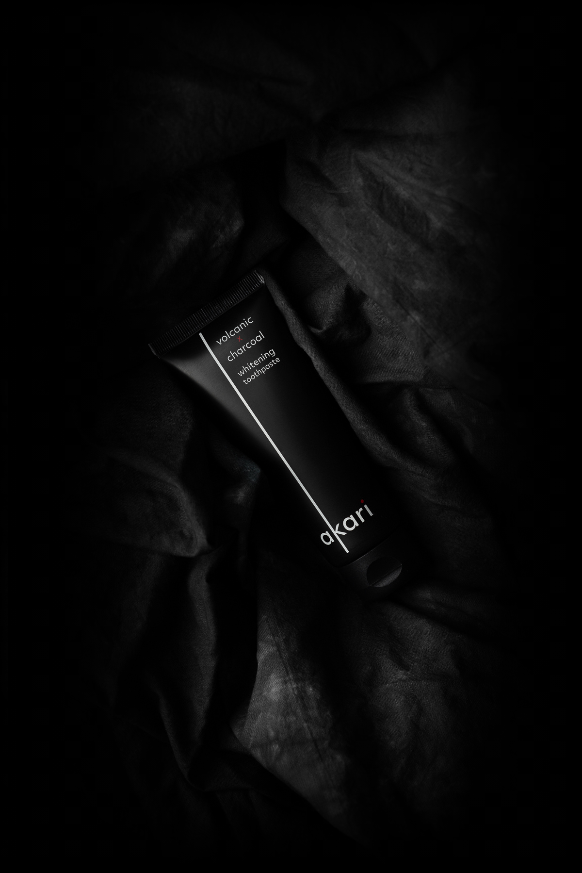 Pastă de Dinți Akari Volcanic x Charcoal